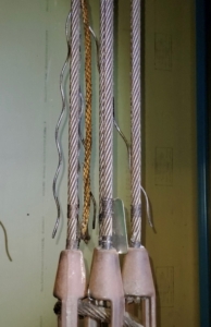 Elevator cable with broken lay